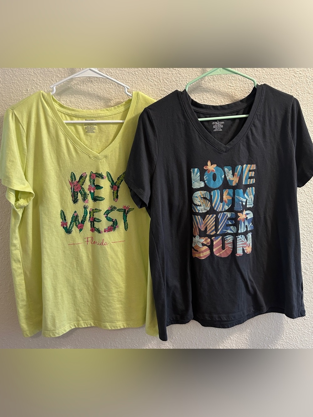 2-V Neck Tees